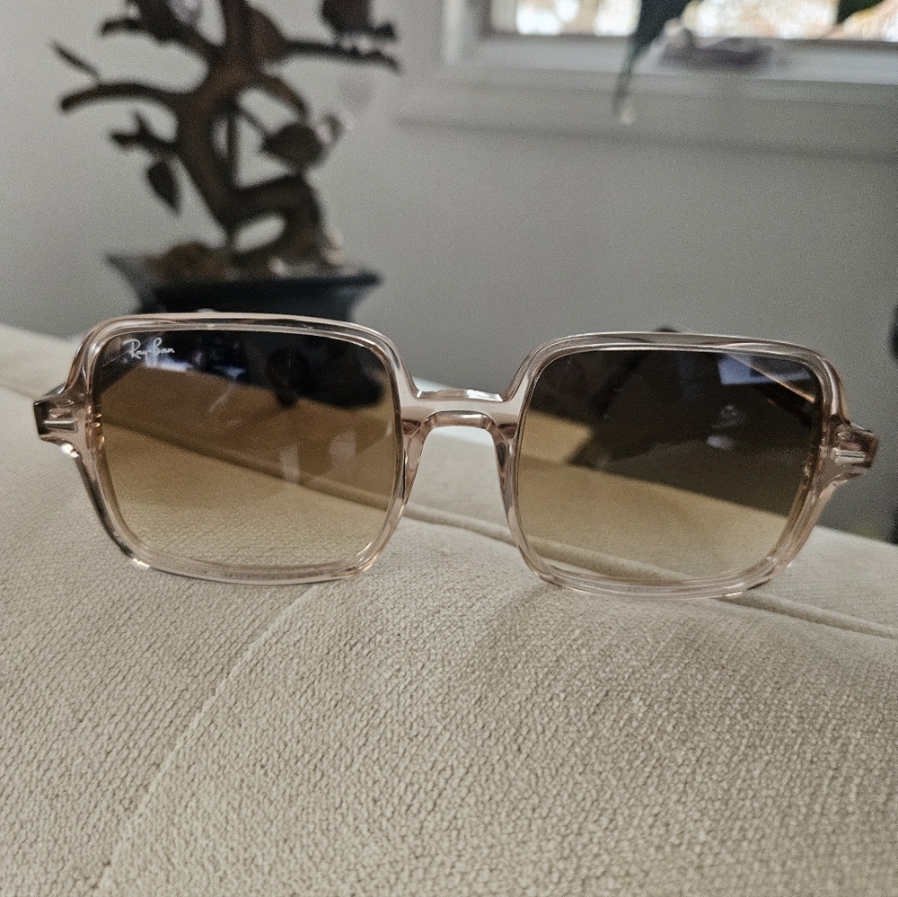 Ray-Ban Women's RB1973 Square II Sunglasses  Transparent Light Brown/Pink